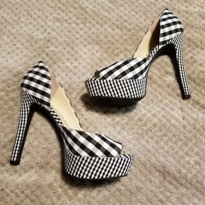 Jessica Simpson platform pumps